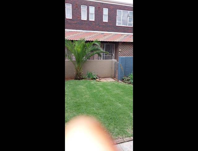 2 BEDROOM TOWNHOUSE FOR SALE IN DAYANGLEN